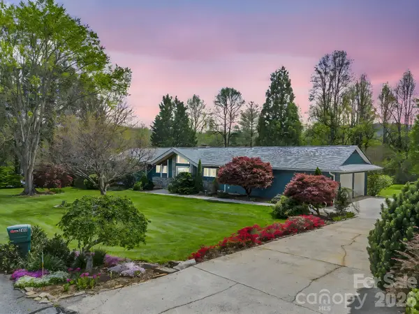 200 Conde Place, Hendersonville, NC 28739