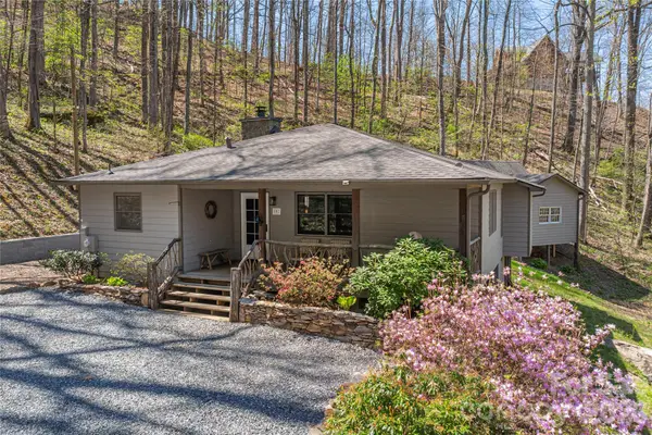 102 Fall Creek Road, Waynesville, NC 28785