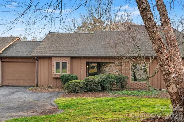 1742 NE 12th Street, Hickory, NC 28601