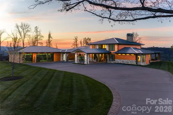 170 Bear View Road, Weaverville, NC 28787