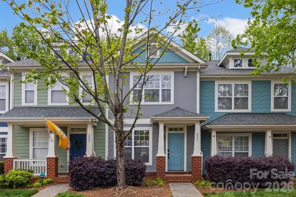 233 Hurston Circle, Charlotte, NC 28208