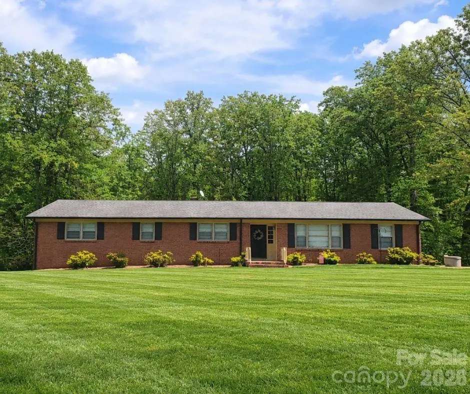 216 Delview Drive, Cherryville, NC 28021 - #1