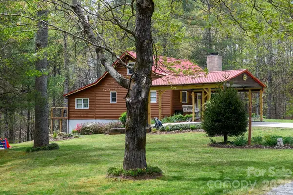 3860 Dixon Hill Place, Lenoir, NC 28645