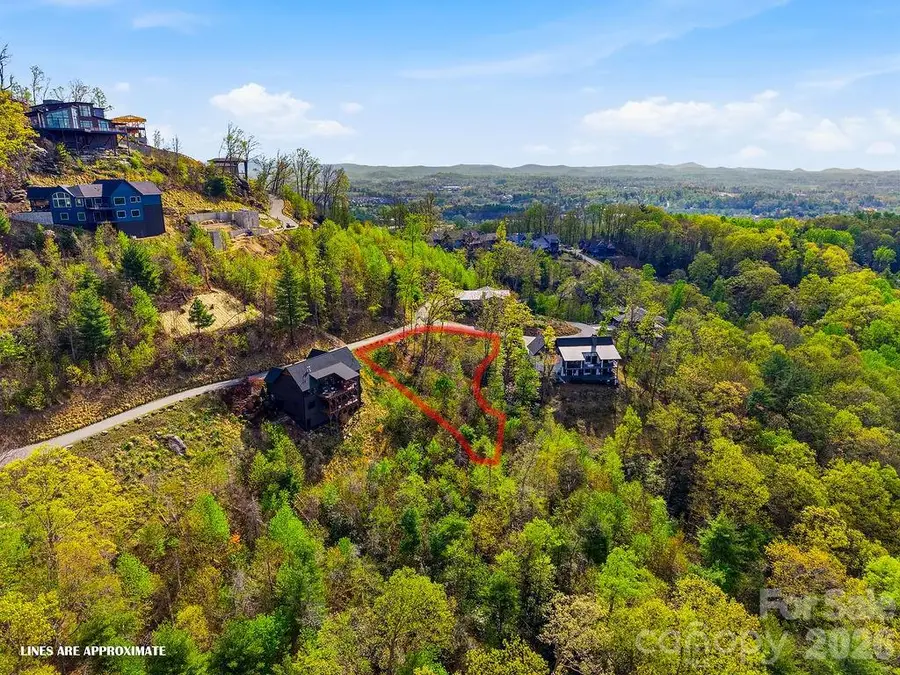 325 Curtain Bluff #W9, Hendersonville, NC 28791 - #2