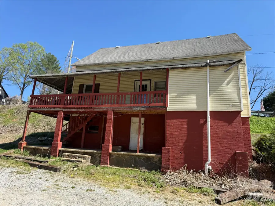 100 Hickory Street, Rhodhiss, NC 28667 - #2