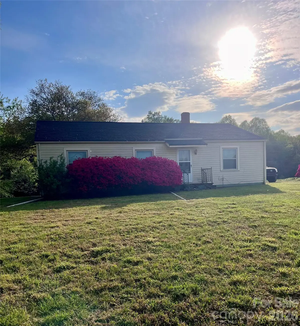 1033 Nc 16 Highway N, Taylorsville, NC 28681 - #1