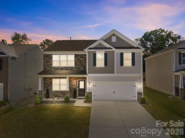 3016 Platinum Pointe Drive, Charlotte, NC 28227