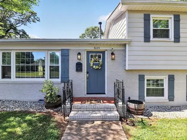 3025 Dunaire Drive, Charlotte, NC 28205 - #3