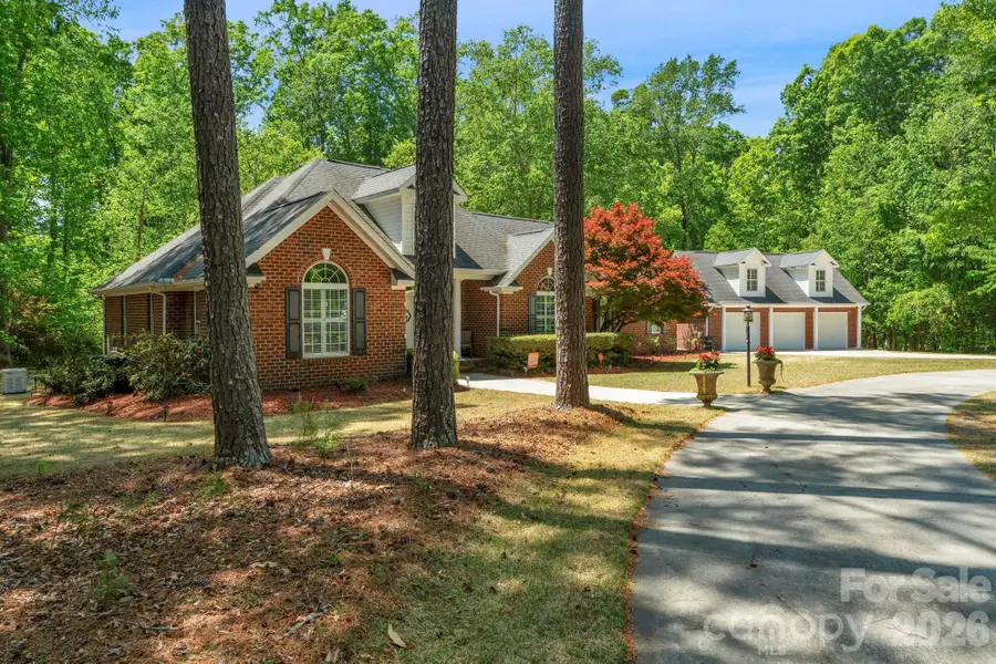 221 Lakeshore Drive, Rockingham, NC 28379 - #2