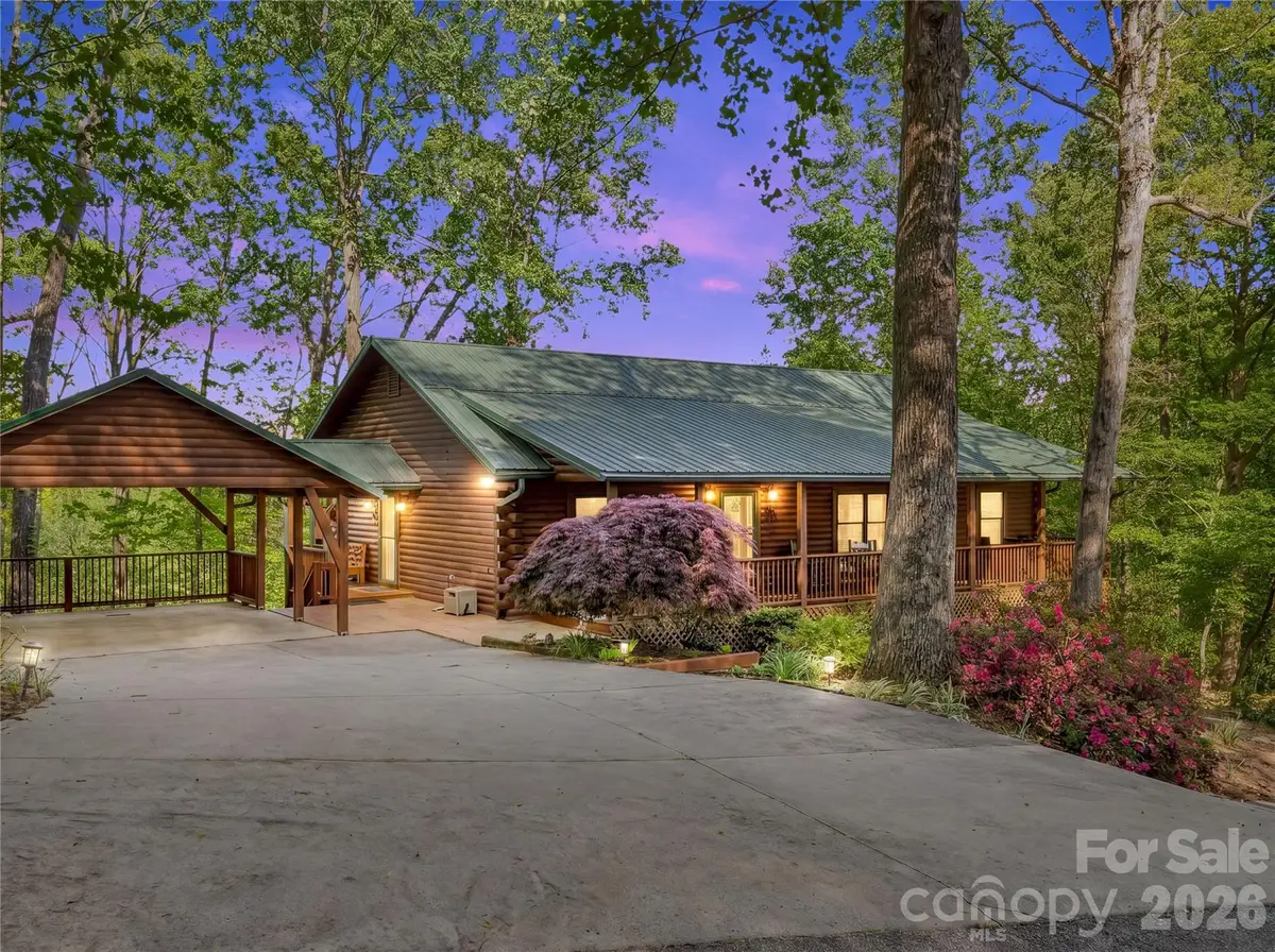 212 Glen Echo Circle, Saluda, NC 28773 - #1