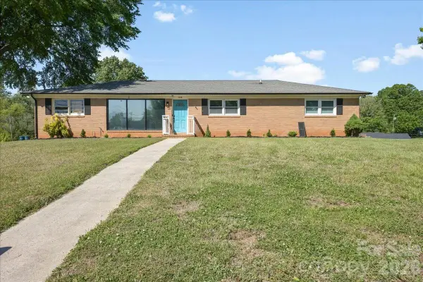 1236 Landsdowne Drive, Gastonia, NC 28054