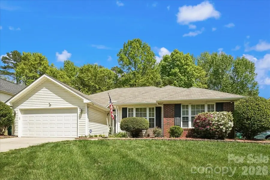 2127 Candlelight Woods Drive, Matthews, NC 28105 - #2