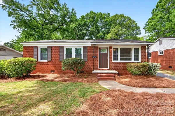 4820 Charleston Drive, Charlotte, NC 28212