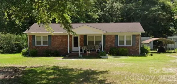 404 W Hammond Street, Heath Springs, SC 29058