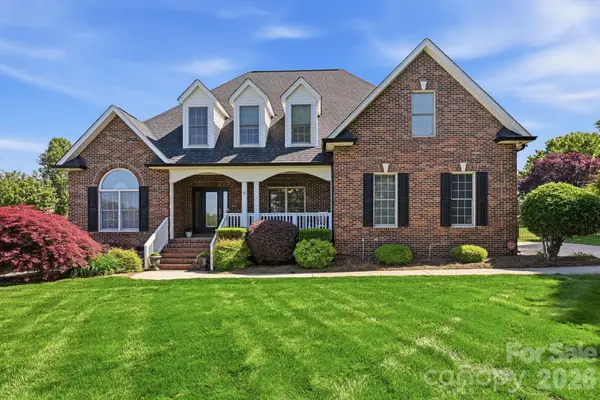 145 Bluegrass Circle, Mooresville, NC 28117
