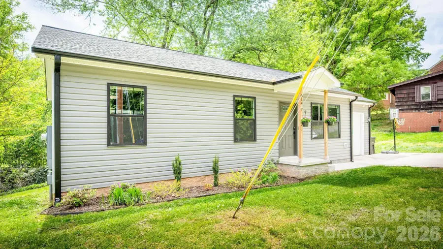 614 E Front Street, Statesville, NC 28677 - #3