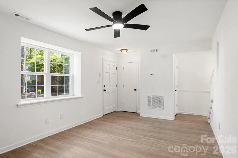 8517 Castle Pine Court, Charlotte, NC 28226 - #2