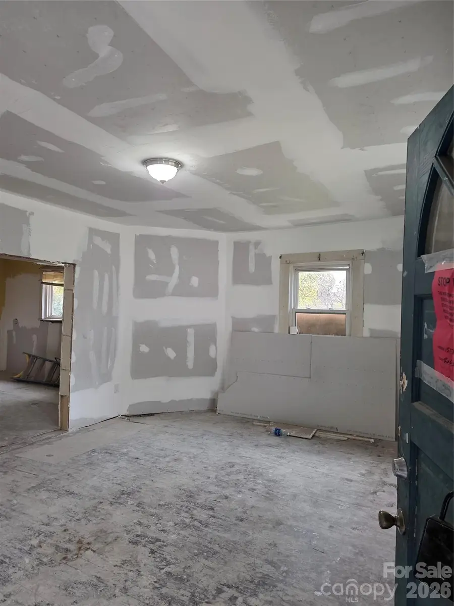 1517 W Walnut Avenue, Gastonia, NC 28052 - #3