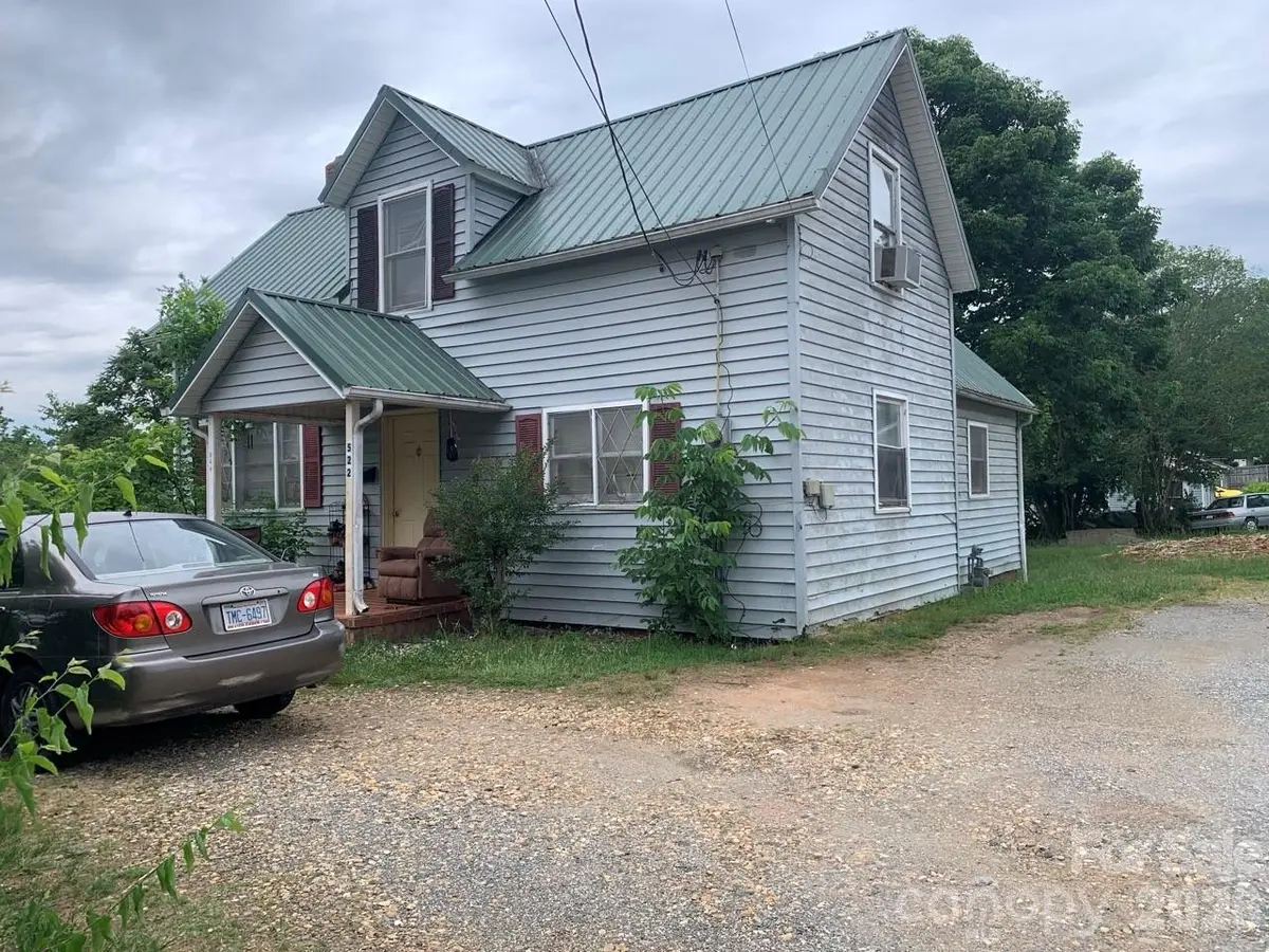 522 W Concord Street, Morganton, NC 28655 - #1