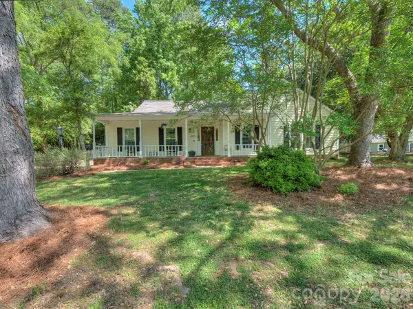 401 Sandymead Road, Matthews, NC 28105
