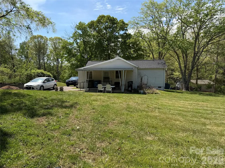 1131 15th Street Sw, Hickory, NC 28602 - #3