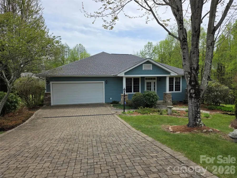 35 Stonecrest Court, Flat Rock, NC 28731 - #2