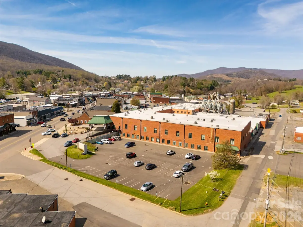 108 Jefferson Station Place, West Jefferson, NC 28694 - #1
