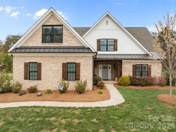 8463 Meadow Vista Drive #015, Lewisville, NC 27023