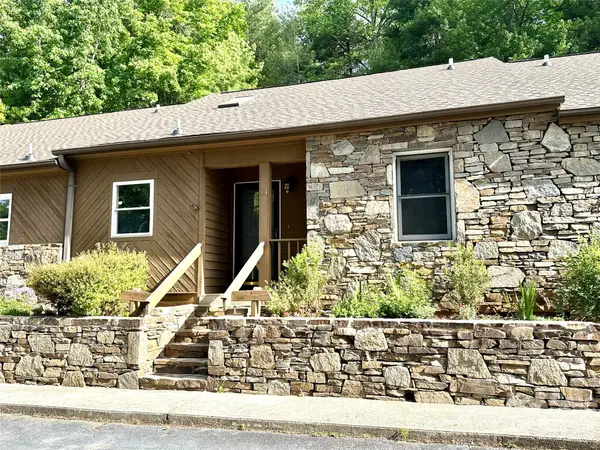 44 Sagebrush Circle, Etowah, NC 28729