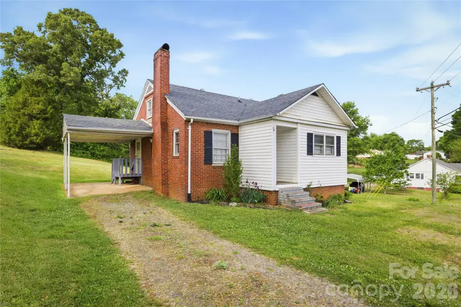 1348 Hibriten Drive Se, Lenoir, NC 28645 - #2