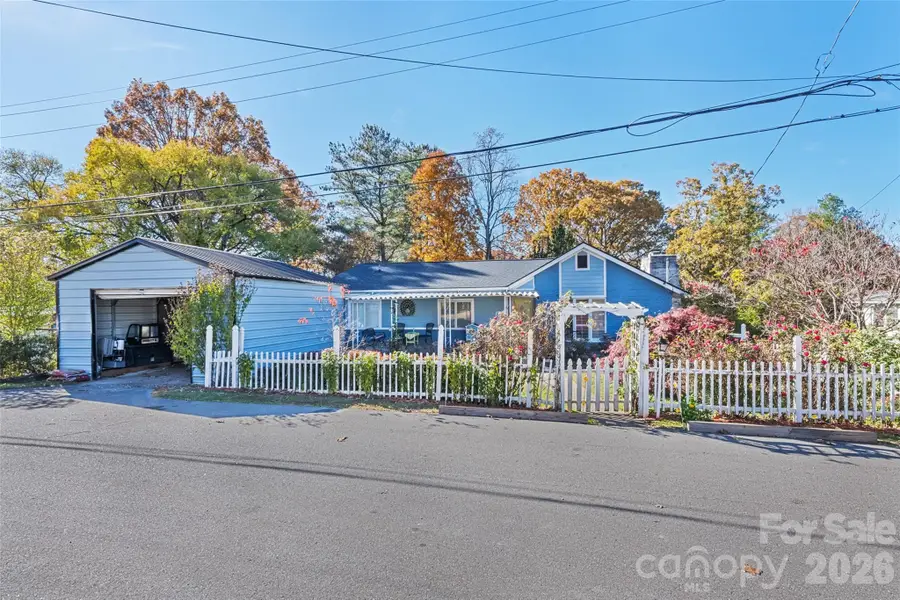 6 Chestnut Terrace, Asheville, NC 28803 - #3