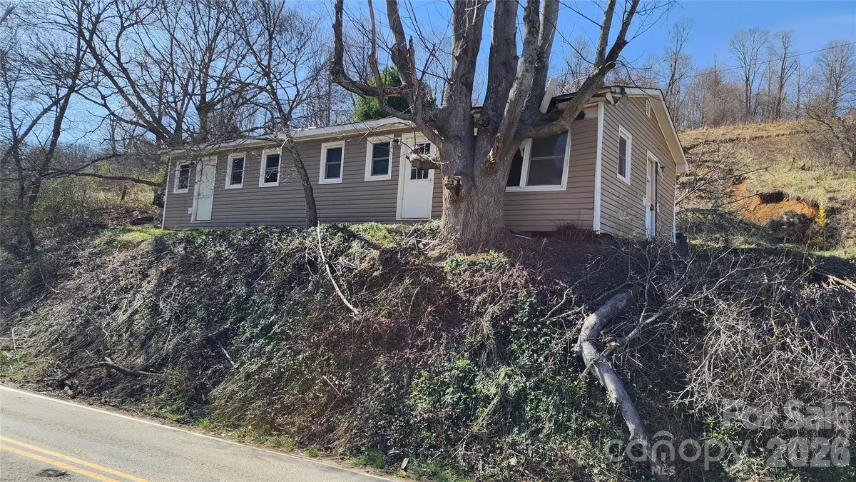 2244 E Little Horse Creek Road, Lansing, NC 28643 - #1