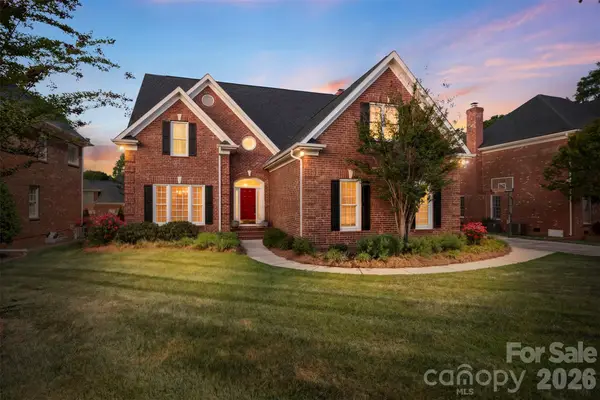 11511 Essex Fells Drive, Charlotte, NC 28277