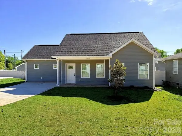 3800 Freedom Drive, Charlotte, NC 28208