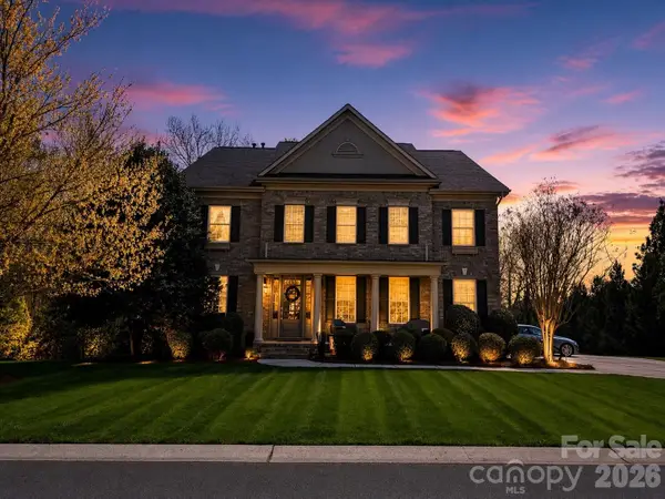 2301 Worthington Drive, Matthews, NC 28104