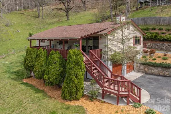 134 Hillside Drive, Maggie Valley, NC 28751