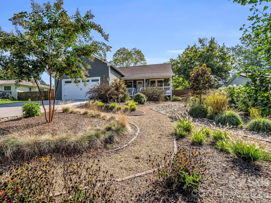 11 N Pershing Road, Asheville, NC 28805 - #3