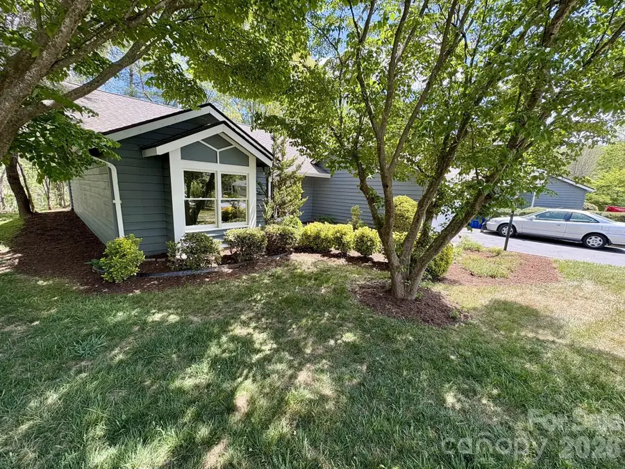 10 Laurel Place Drive, Asheville, NC 28803 - #3