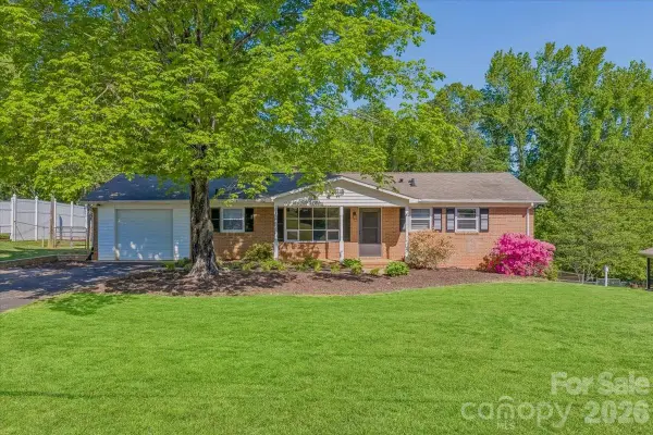 105 Vina Place, Mount Holly, NC 28120