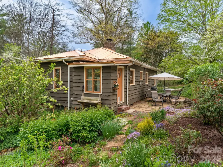 686 New Haw Creek Road, Asheville, NC 28805 - #3