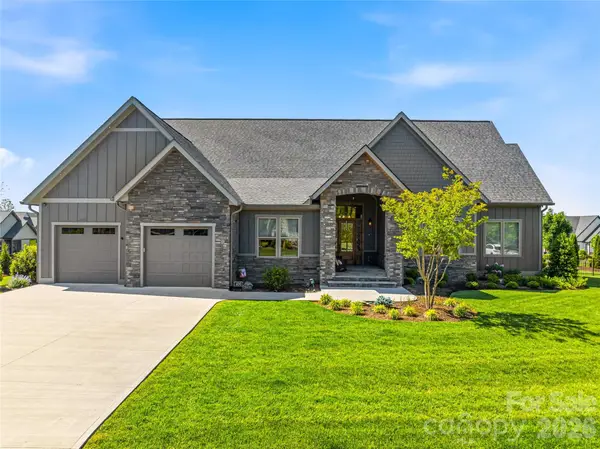 400 Samuel Drive, Mills River, NC 28759
