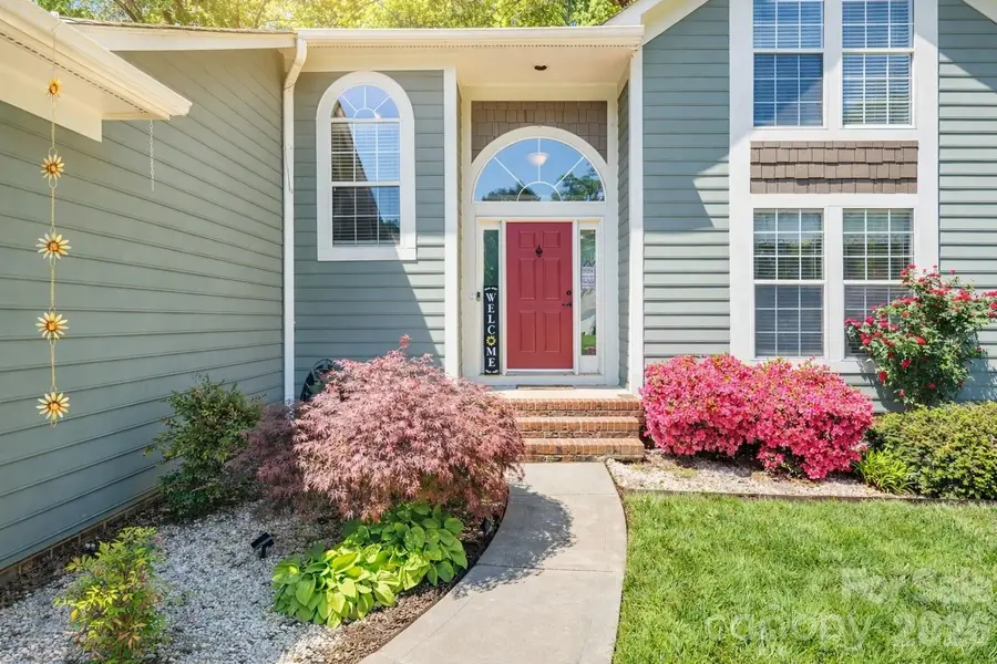 8700 Heather View Court, Charlotte, NC 28216 - #2