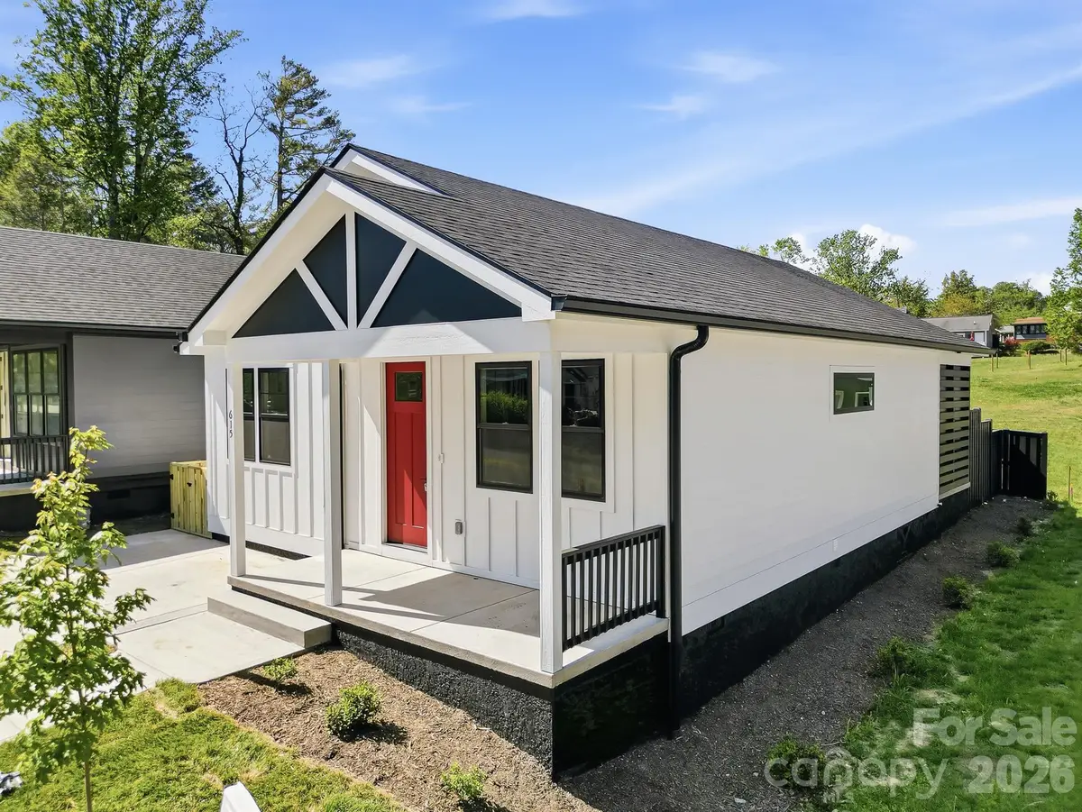 615 W Allen Street, Hendersonville, NC 28739 - #1