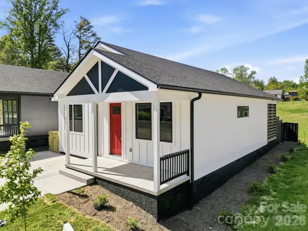 615 W Allen Street, Hendersonville, NC 28739