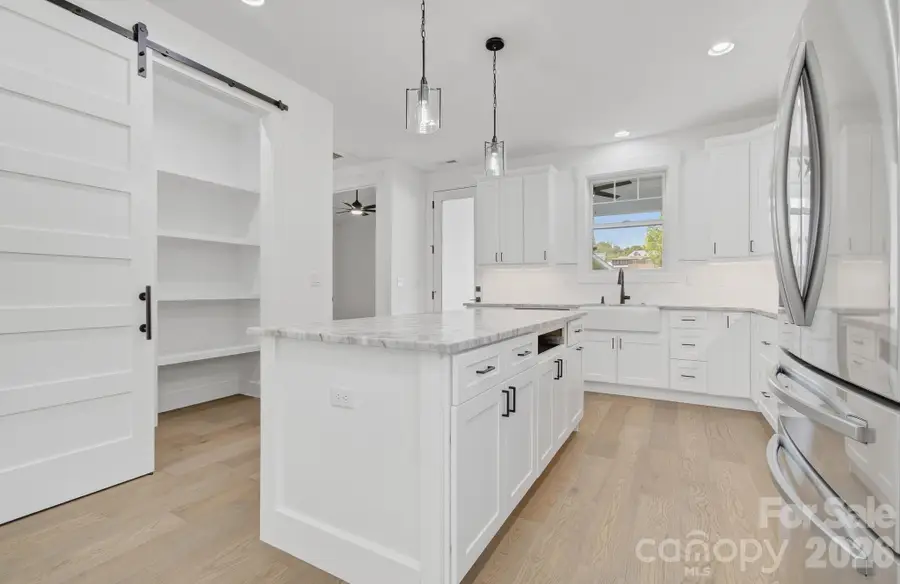 615 W Allen Street, Hendersonville, NC 28739 - #3