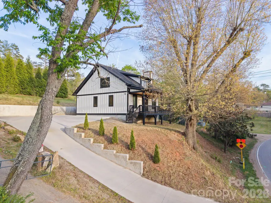 213 New Stock Road, Asheville, NC 28804 - #2