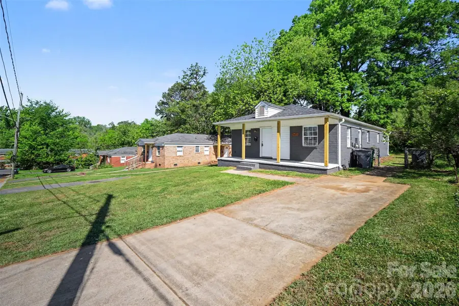 2612 Dundeen Street #8, Charlotte, NC 28216 - #3