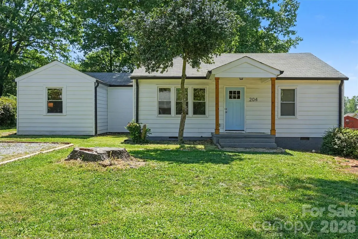 204 N Oak Street, Lowell, NC 28098 - #1