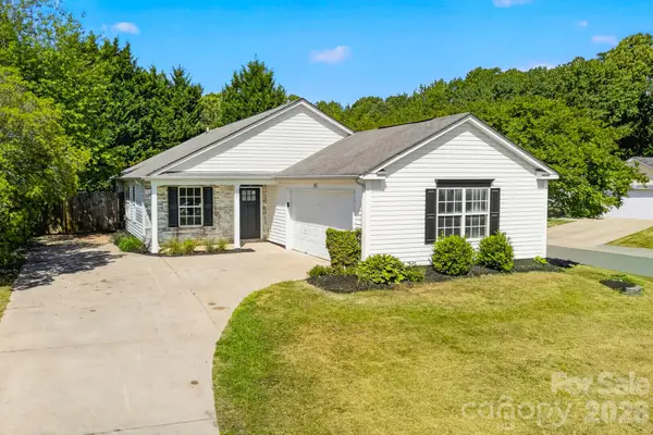 102 Daventry Place, Mooresville, NC 28117