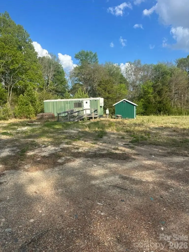 208 S Coble Avenue, Oakboro, NC 28129 - #3